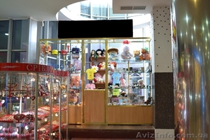 Продам торговую витрину в хорошем состоянии. Срочно