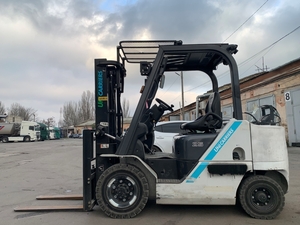 Газ-бензиновий навантажувач TCM (Nissan),  напрацювання 5045 мотогодин