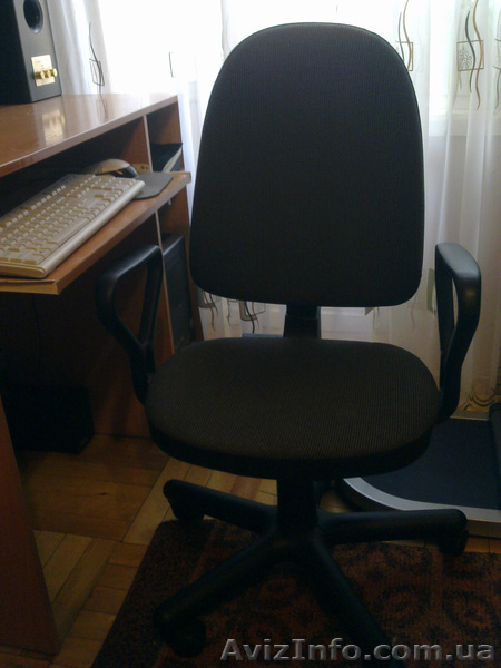 Комп'ютерний стіл ,cтілець - <ro>Изображение</ro><ru>Изображение</ru> #1, <ru>Объявление</ru> #593216