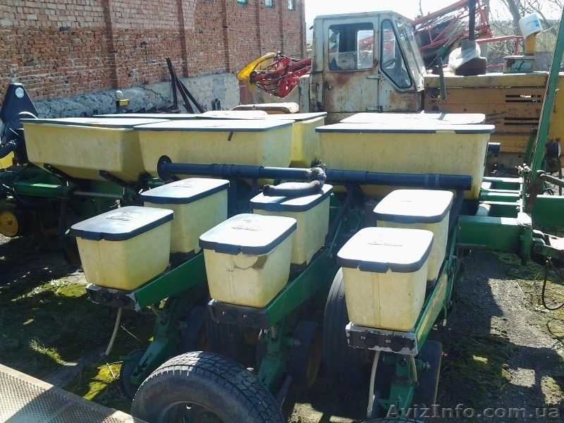 Сеялка John Deere 7200, Б/У, 2005 года выпуска - <ro>Изображение</ro><ru>Изображение</ru> #1, <ru>Объявление</ru> #1243879